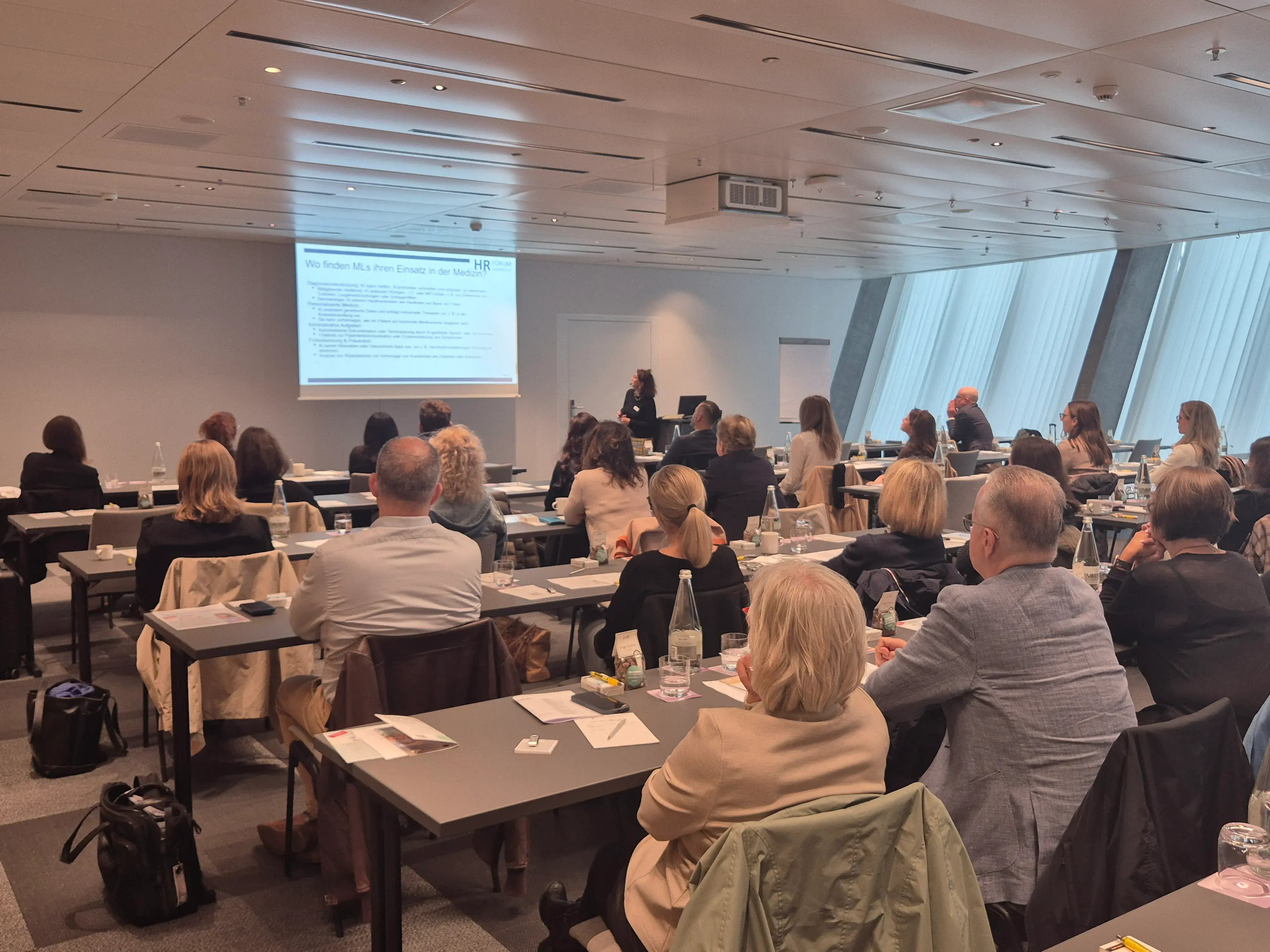 11. HR Forum HealthCare_2