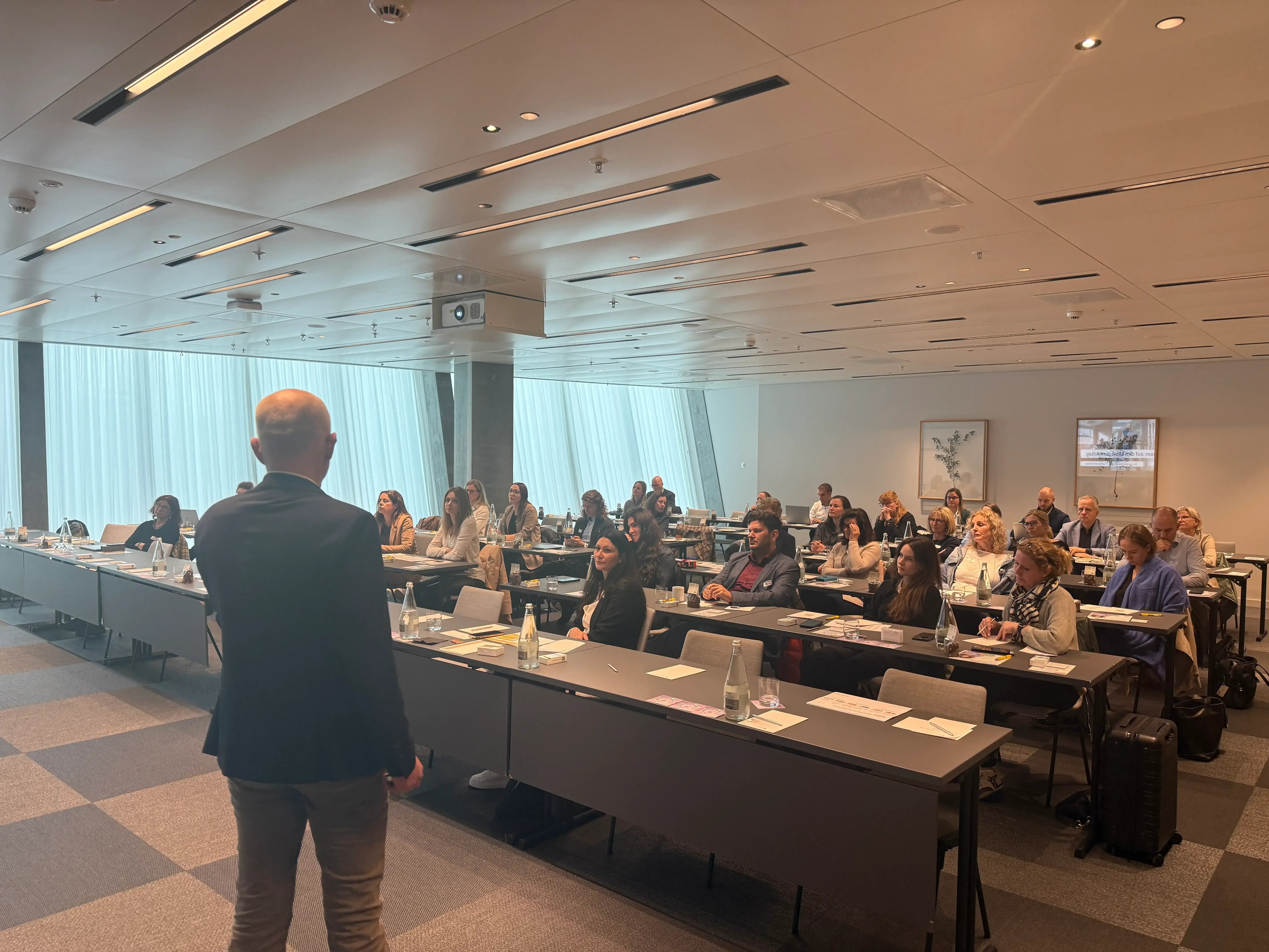 11. HR Forum HealthCare_4